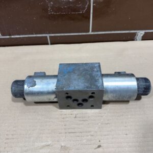 *USED* Vickers DG4V 5 2CJ M U H6 20 Valve ~ Warranty - Image 6
