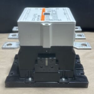 NEW SURPLUS- Fuji Electric SC-N11 [300] SC3ABAA 3NC5F Contactor 3P 300A 200-600V - Image 2