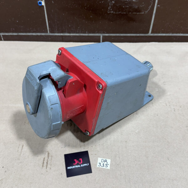 Hubbell 4100R7W Watertight Pin and Sleeve Receptacle 100A 480VAC ~ Warranty Main Image