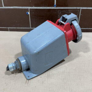 Hubbell 4100R7W Watertight Pin and Sleeve Receptacle 100A 480VAC ~ Warranty - Image 3