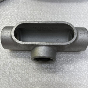 ** New Crouse-Hinds (1) TB57 1-1/2" Conduit (2) 1 1/2 T 57 +Warranty# - Image 3