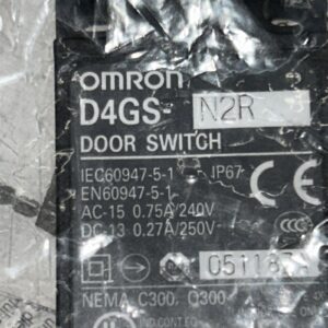 NEW OMRON Safety Door Switch D4GS-N2R New In Sealed Bag - Image 4