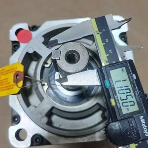 *PREOWNED* Allen-Bradley MPL 7064-05-4204 Servo Motor 5.4kW 3~Phase + Warranty! - Image 4