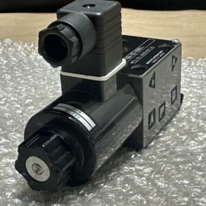 BRAND NEW SURPLUS Nachi Fujikoshi SA-G01-A3X-D2-8380J Directional Solenoid 24VDC - Image 9